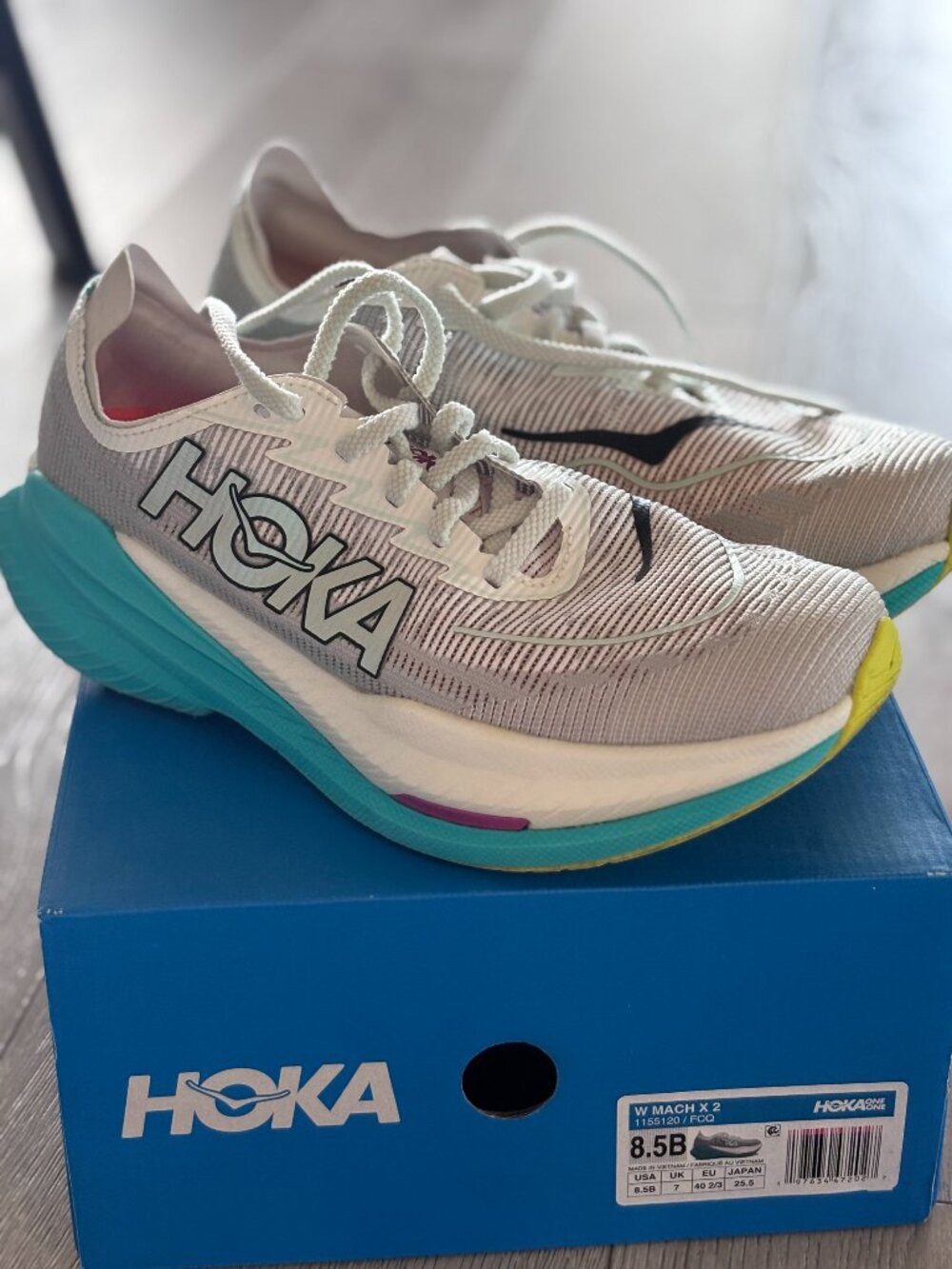 HOKA Womens Mach X 2 Road-Running Shoes 8.5